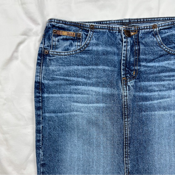 Vintage Y2K Low Rise Maxi Skirt - Picture 6 of 8